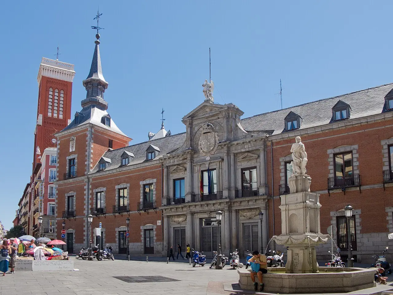 Palacio de Santa Cruz - 01